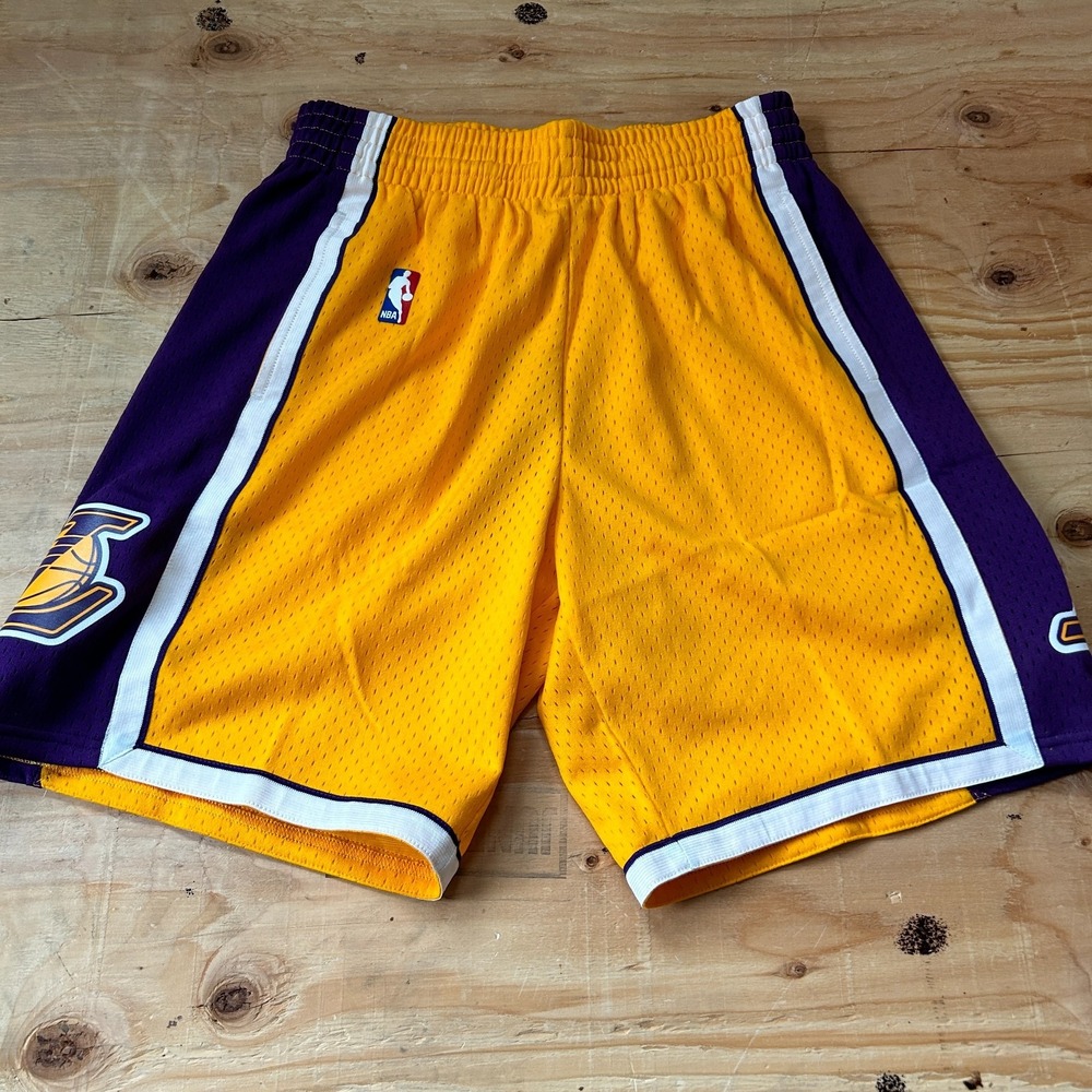 Mitchell & Ness Los Angeles Lakers Shorts Sz M Medium '09 Basketball Kobe NEW